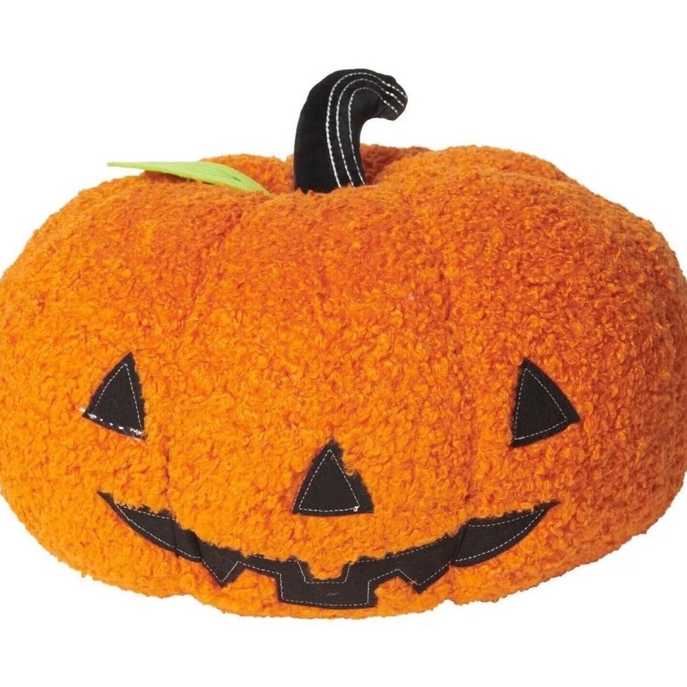 VIRAL Jack O Lantern/Pumpkin Pillow